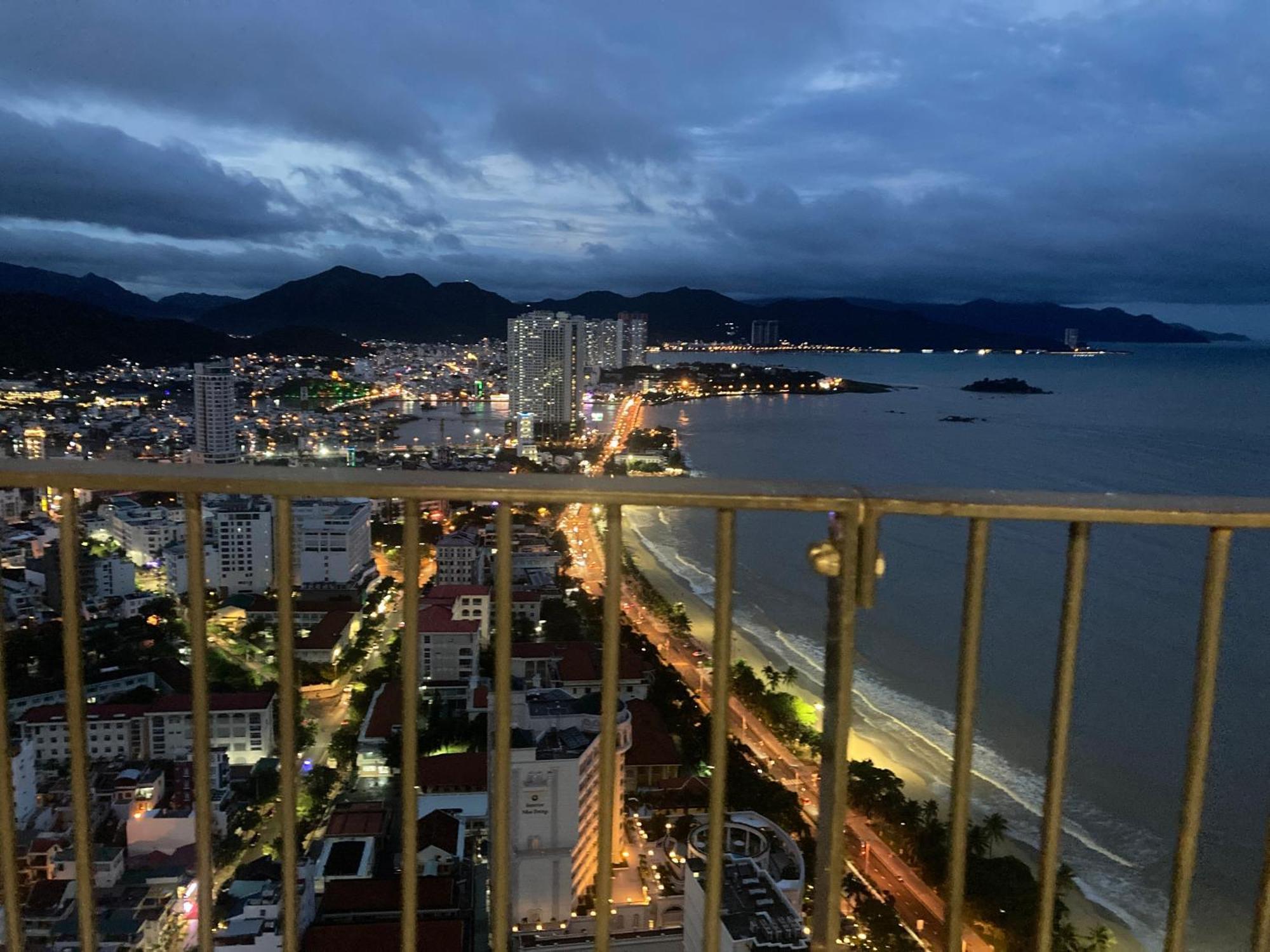 Can Ho Gold Coast O Nha Trang View Bien - Vivastay מראה חיצוני תמונה